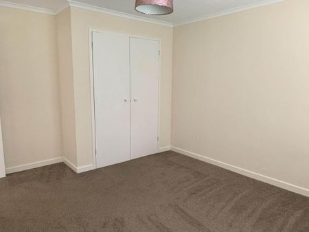 2 bedroom bungalow to rent - Photo 3