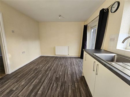 3 bedroom terraced house to rent - Photo 3