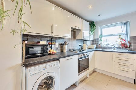 Lavender Hill, Battersea, London, SW11 - Photo 5