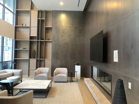 For Lease - 7 Grenville Street Unit# 2701, Toronto, Ontario - Photo 2