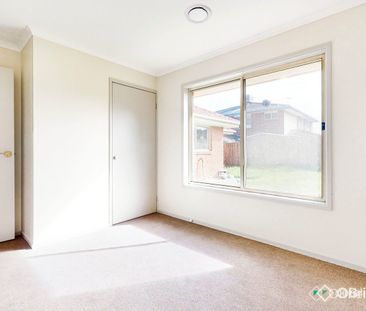 Spacious 3 Bedroom Home - Offers Convenience and Style - Photo 2