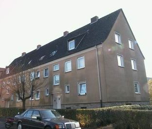 Wir renovieren: tolle 2 Zimmer-Wohnung im Erdgeschoss mit Balkon in Wetter Altwetter! - Photo 1