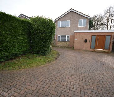 23, Holt Park Grange, Leeds, West Yorkshire, LS16 7RD - Photo 2