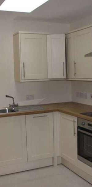 Goldington Road Room 3 - Photo 1