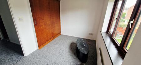2 bedroom semi-detached house to rent - Photo 4