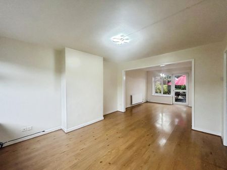 3 bedroom semi-detached house to rent - Photo 2