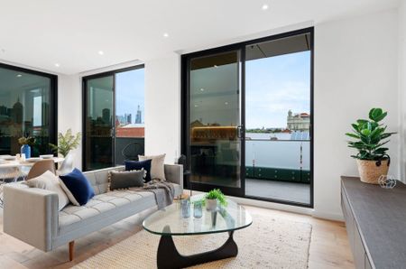 Inner City Sanctuary! - Photo 3