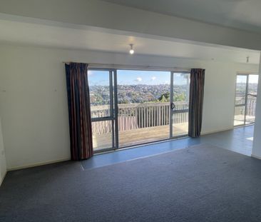 Property Management105B Arran Road, Browns Bay - Unit for Rent - Photo 1