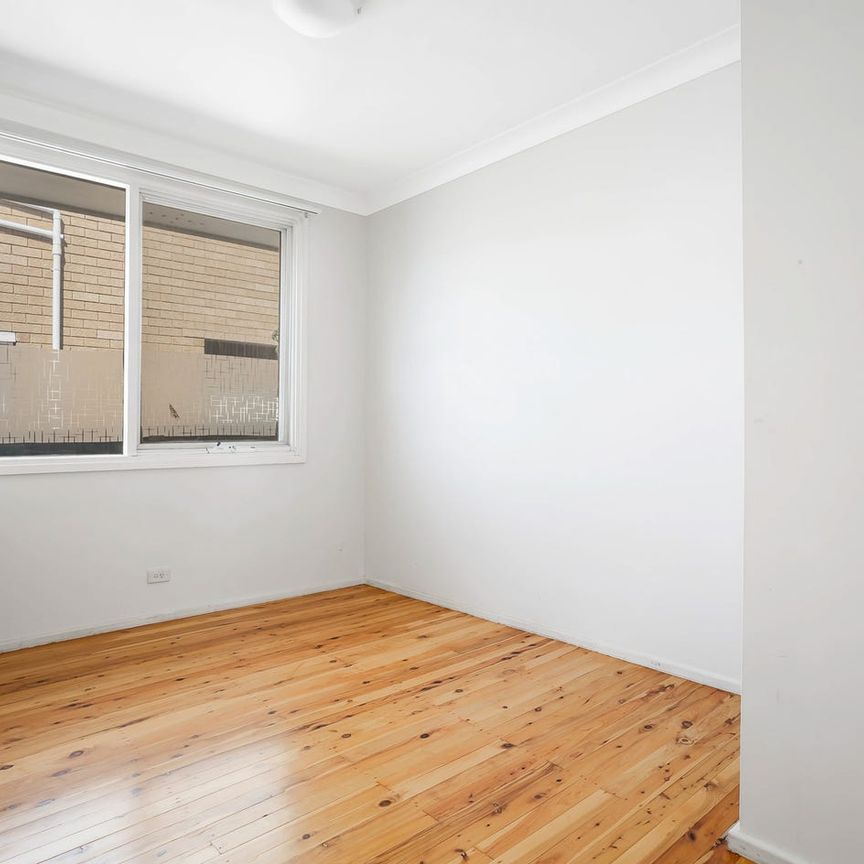 BEAUTIFULLY RENOVATED FAMILY HOME - Photo 1