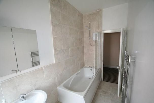 Wetherby Grove, Burley, Leeds - Photo 1