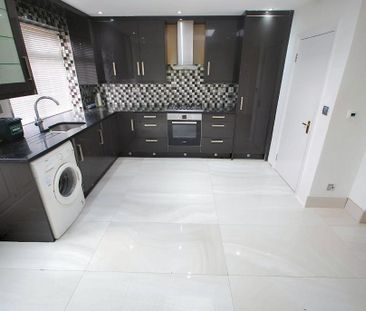 4 Bed Semi-Detached House, Grittleton Avenue, HA9 - Photo 5