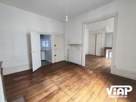 LIMOGES GRAND T2 DE 69 m² HYPER CENTRE VILLE - Photo 3