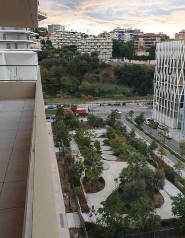 Location Appartement 3 pièces 63m² NICE 06200 - Photo 5