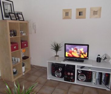 A LOUER - SORGUES - Appartement type 2, - Photo 2