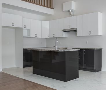 For Lease - 3041 Sandy Acres Avenue, Severn, Ontario - Photo 1