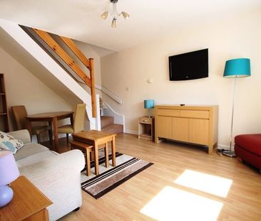 Philpots Close, West Drayton, UB7 - Photo 2