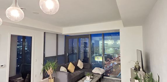 Modern well maintained condo - unobstructed view with Parking! - Photo 2