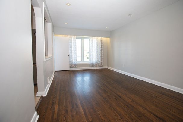 For Lease - 17 Strode Drive, Toronto, Ontario - Photo 1