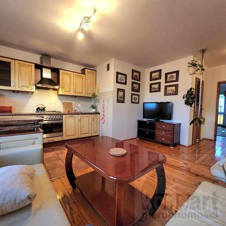 3 pokoje z balkonem i możliwością parkowania auta - Zdjęcie 2