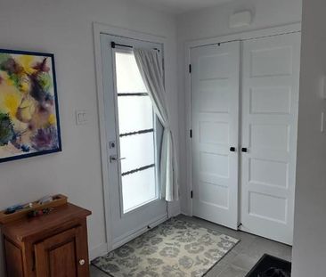 logement 5 1/2 sur deux étages avec cour arrière gazonné à Sainte-M... - Photo 4
