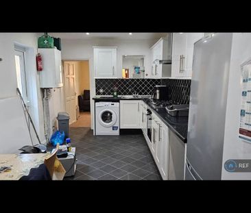 1 bedroom in a house share to rent - Photo 4