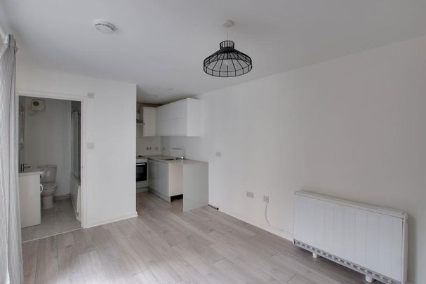 1 bedroom apartment to rent - Photo 1