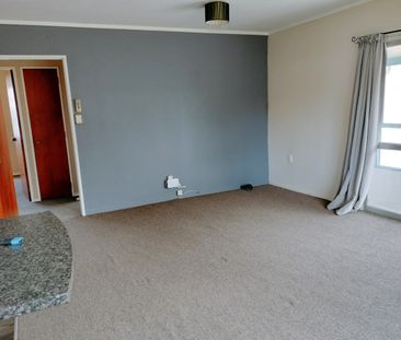 Charming Two Bedroom Home - Waihi - Photo 3