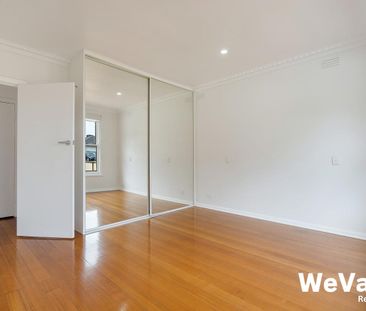 Practical Family Home in Prime Location with Ample Parking - Photo 4