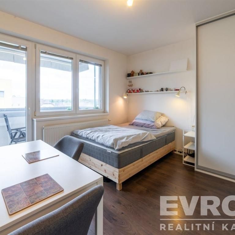 Pronájem bytu 1+kk 32 m2 - Photo 1