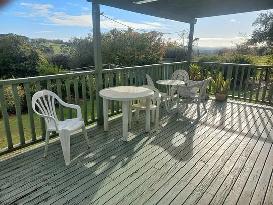 Charming private 3 bedroom Kumeu Retreat - Photo 1