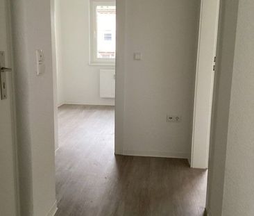 So schön: 2 renovierte Zimmer mit Balkon - Photo 1