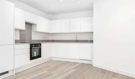 C Maybank Road, London, E18 - Photo 2