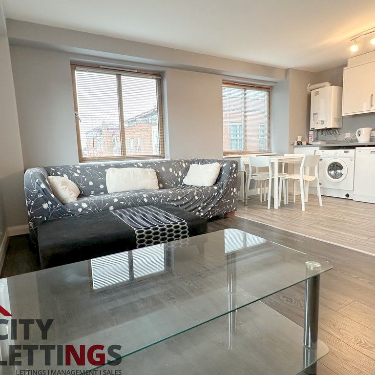 2 Bedroom Apartment - Photo 1