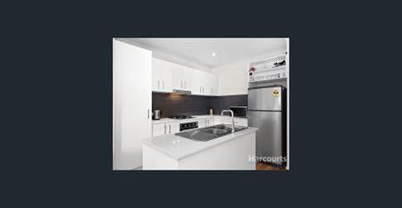 Family Home in Unbeatable Location! - Photo 5