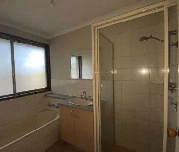 Well-appointed family home - Photo 3