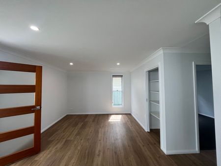 Home For Rent - Photo 5
