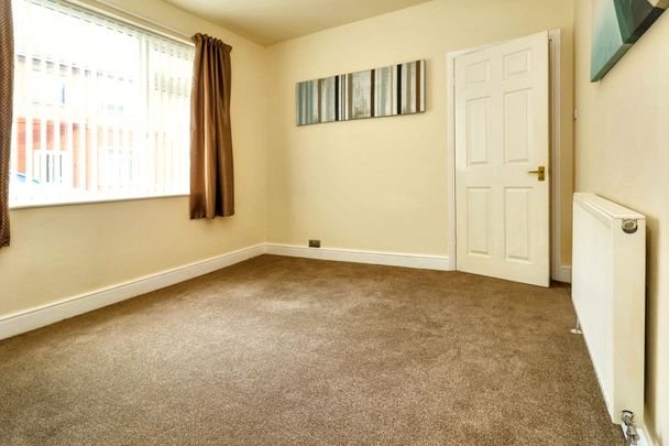 Hope Street, Newton-Le-Willows - Photo 1