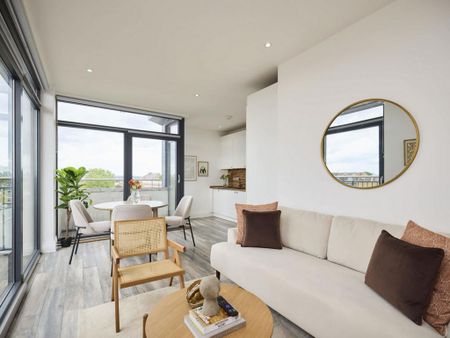 2 bedroom flat to rent - Photo 4