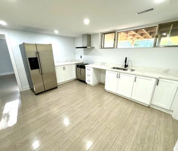 For Lease - 2 Ptarmigan Crescent, Toronto, Ontario - Photo 4