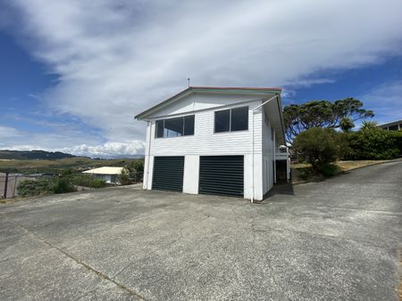 37 Carluke Street, Paparangi - Photo 4