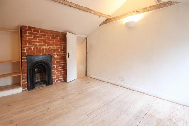 2 bedroom terraced house to rent - Photo 1
