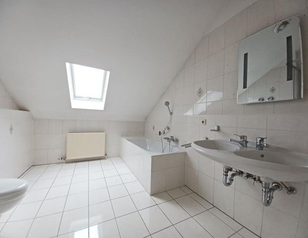 Helle Dachgeschoßwohnung - Foto 1