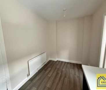 37 Parkgate Drive, Belfast, BT4 1EW - Photo 4