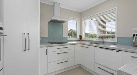 One bedroom home in gated community - Photo 3