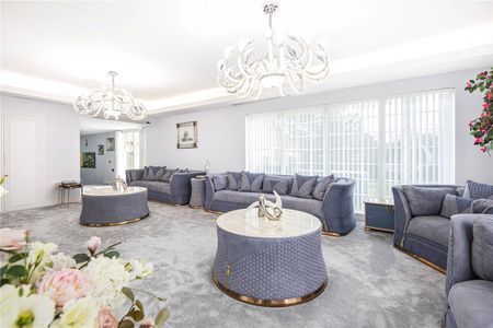 Corbar Close, Hadley Wood - Photo 3