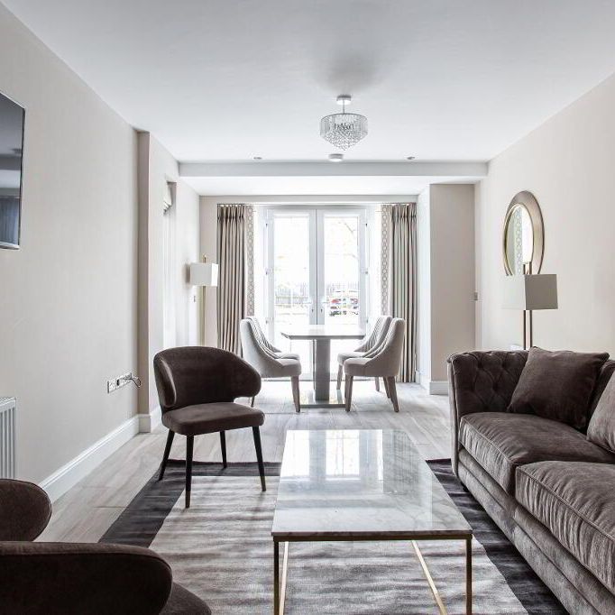 Lesley Park Royal, 1 Rosepark Gardens, Belfast, BT5 7WL - Photo 1