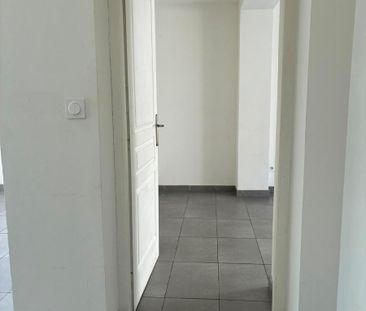 Location Appartement 3 pièces 66m² VALENCE 26000 - Photo 5
