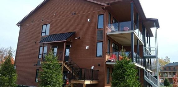 Apppartement à louer 5 1/2 Bromont - Photo 2