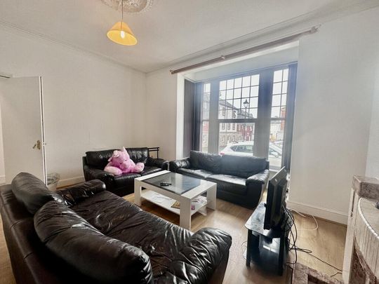 7 bedroom house share to rent - Photo 1