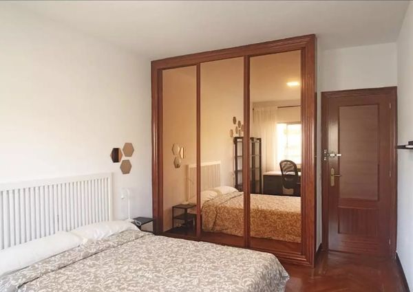 Calle de Juan Bravo, Madrid, Community of Madrid 28006